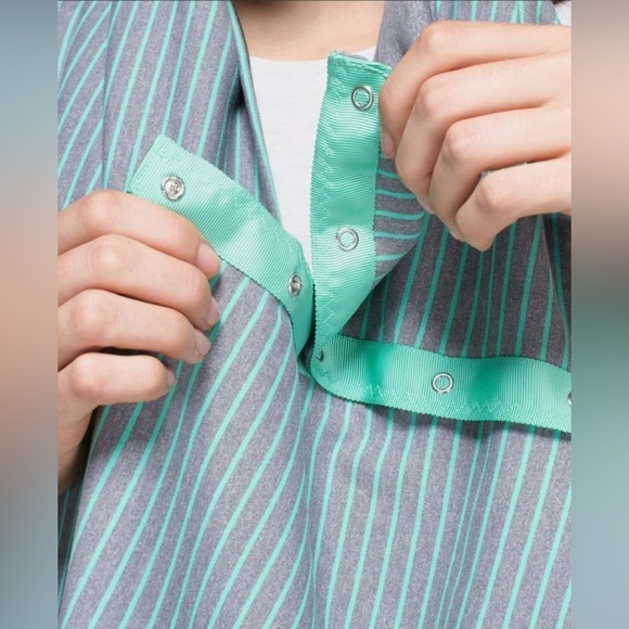 Lululemon Vinyasa Scarf - Heathered Slate/Green - Picture 3 of 6